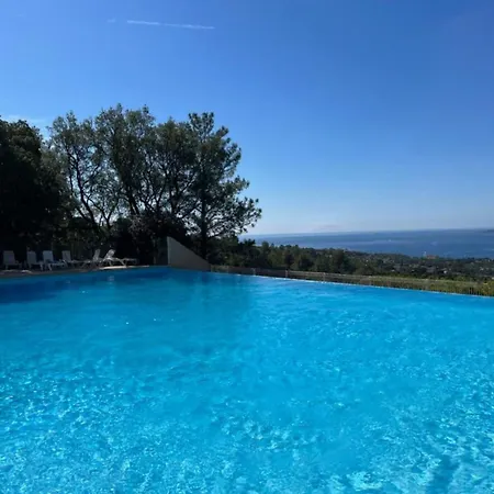 Le Ptit Paradis, Piscine - Tennis Appartement *