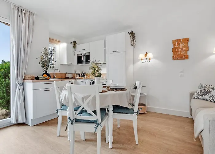 Le Ptit Paradis, Piscine - Tennis * 雷以桑布尔