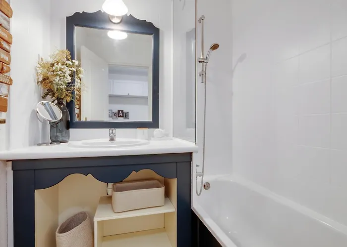 Le Ptit Paradis, Piscine - Tennis 公寓 *