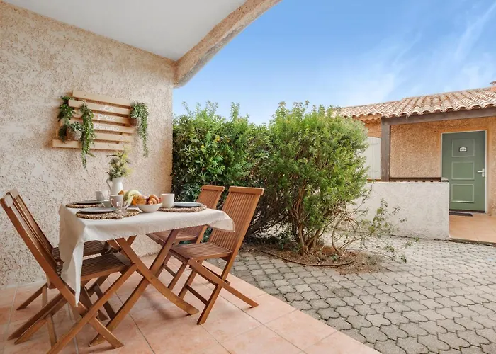 Le Ptit Paradis, Piscine - Tennis * 雷以桑布尔