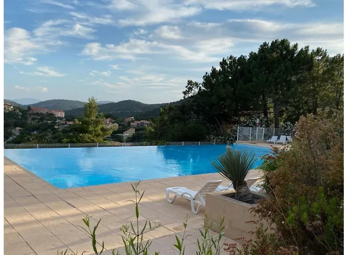 Le Ptit Paradis, Piscine - Tennis 公寓 雷以桑布尔